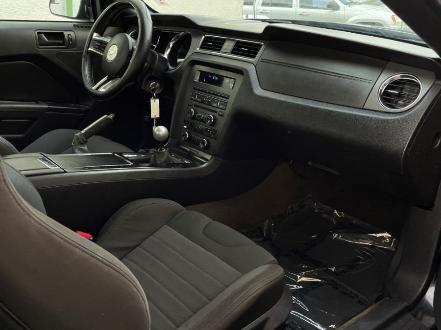 Used Ford Mustang 2dr Cpe V6 Manual 2014 | Green Light Auto. Corona, California Used Ford Mustang 2dr Cpe V6 Manual 2014 | Green Light Auto. Corona, California