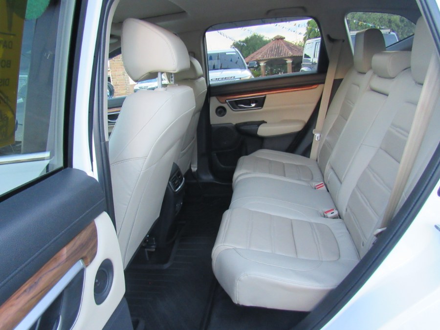 2017 Honda CR-V Touring AWD, available for sale in San Francisco de Macoris Rd, Dominican Republic | Hilario Auto Import. San Francisco de Macoris Rd, Dominican Republic 2017 Honda CR-V Touring AWD, available for sale in San Francisco de Macoris Rd, Dominican Republic | Hilario Auto Import. San Francisco de Macoris Rd, Dominican Republic