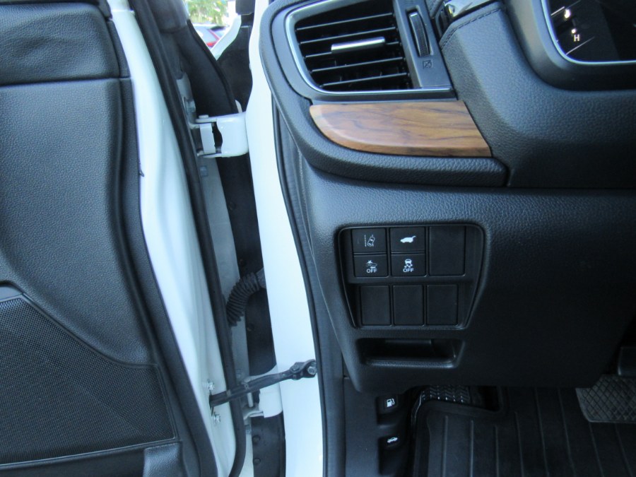 2017 Honda CR-V Touring AWD, available for sale in San Francisco de Macoris Rd, Dominican Republic | Hilario Auto Import. San Francisco de Macoris Rd, Dominican Republic 2017 Honda CR-V Touring AWD, available for sale in San Francisco de Macoris Rd, Dominican Republic | Hilario Auto Import. San Francisco de Macoris Rd, Dominican Republic
