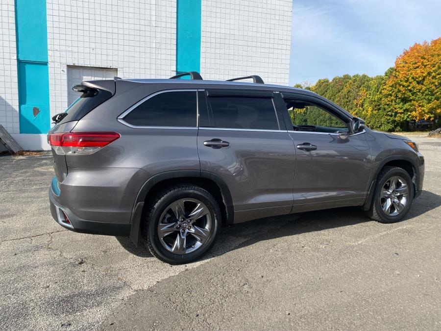 Used Toyota Highlander Limited V6 AWD (Natl) 2017 | Dealertown Auto Wholesalers. Milford, Connecticut Used Toyota Highlander Limited V6 AWD (Natl) 2017 | Dealertown Auto Wholesalers. Milford, Connecticut