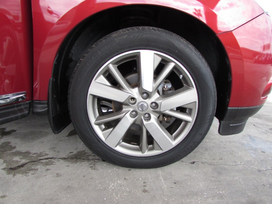 Used Nissan Pathfinder 2WD 4dr Platinum 2016 | VIP Auto Enterprise, Inc. Orlando, Florida Used Nissan Pathfinder 2WD 4dr Platinum 2016 | VIP Auto Enterprise, Inc. Orlando, Florida