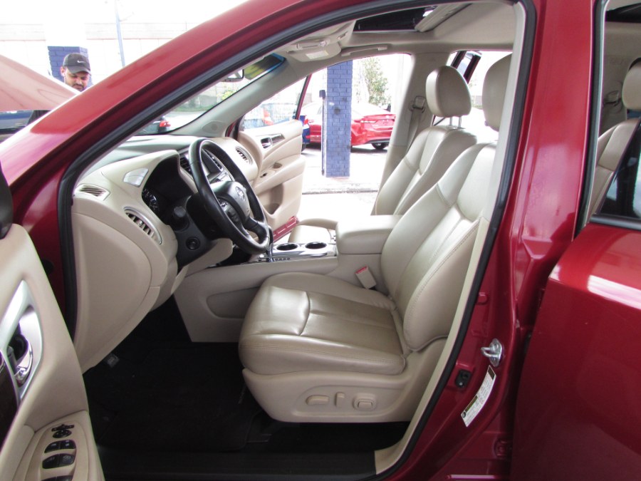 Used Nissan Pathfinder 2WD 4dr Platinum 2016 | VIP Auto Enterprise, Inc. Orlando, Florida Used Nissan Pathfinder 2WD 4dr Platinum 2016 | VIP Auto Enterprise, Inc. Orlando, Florida