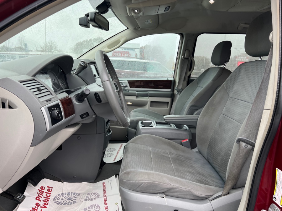 Used Chrysler Town & Country 4dr Wgn Touring 2010 | Marsh Auto Sales LLC. Ortonville, Michigan Used Chrysler Town & Country 4dr Wgn Touring 2010 | Marsh Auto Sales LLC. Ortonville, Michigan