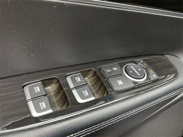 Used Kia Sorento S 2019 | Eastchester Motor Cars. Bronx, New York Used Kia Sorento S 2019 | Eastchester Motor Cars. Bronx, New York