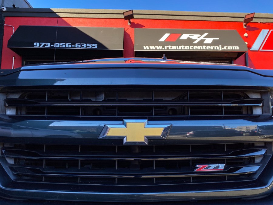 2017 Chevrolet Silverado 1500 4WD Crew Cab 153.0" LT w/1LT, available for sale in Newark, New Jersey | RT Auto Center LLC. Newark, New Jersey 2017 Chevrolet Silverado 1500 4WD Crew Cab 153.0" LT w/1LT, available for sale in Newark, New Jersey | RT Auto Center LLC. Newark, New Jersey