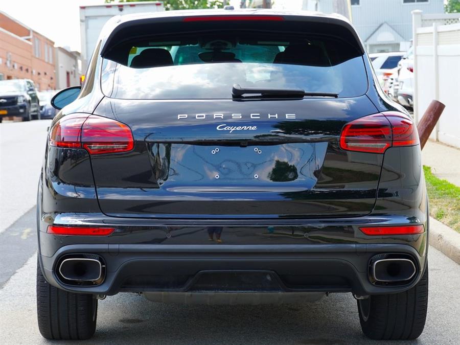 Used Porsche Cayenne Platinum Edition 2018 | Auto Expo Ent Inc.. Great Neck, New York