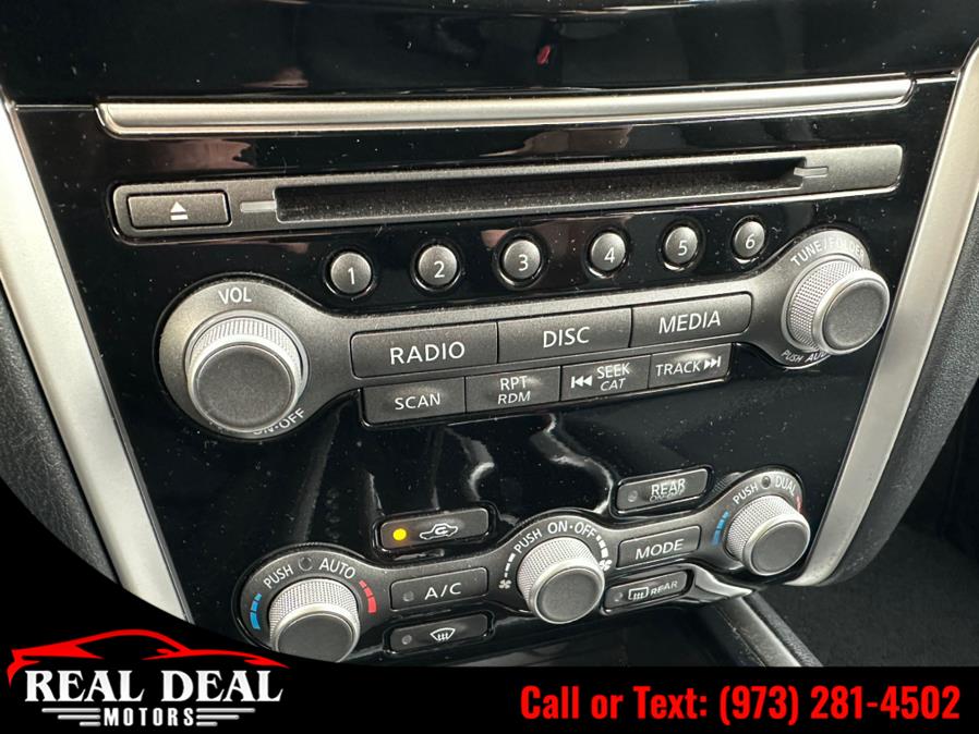 Used Nissan Pathfinder 4x4 S 2017 | Real Deal Motors. Lodi, New Jersey Used Nissan Pathfinder 4x4 S 2017 | Real Deal Motors. Lodi, New Jersey