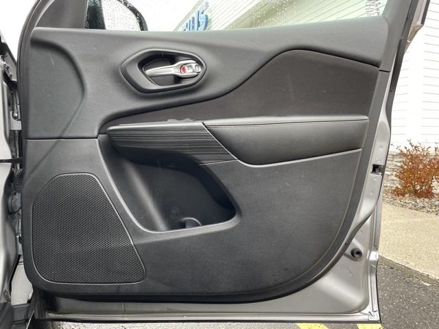 Used Jeep Cherokee Latitude 2016 | Blasius Federal Road. Brookfield, Connecticut Used Jeep Cherokee Latitude 2016 | Blasius Federal Road. Brookfield, Connecticut