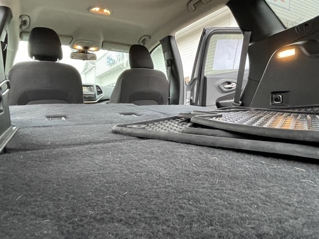 Used Jeep Cherokee Latitude 2016 | Blasius Federal Road. Brookfield, Connecticut Used Jeep Cherokee Latitude 2016 | Blasius Federal Road. Brookfield, Connecticut