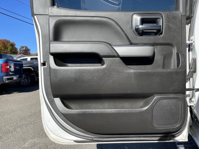 Used Chevrolet Silverado 1500 LT 2018 | Blasius Federal Road. Brookfield, Connecticut Used Chevrolet Silverado 1500 LT 2018 | Blasius Federal Road. Brookfield, Connecticut
