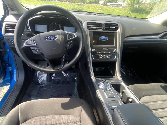 Used Ford Fusion SE FWD 2020 | Long Island Car Loan. Babylon, New York