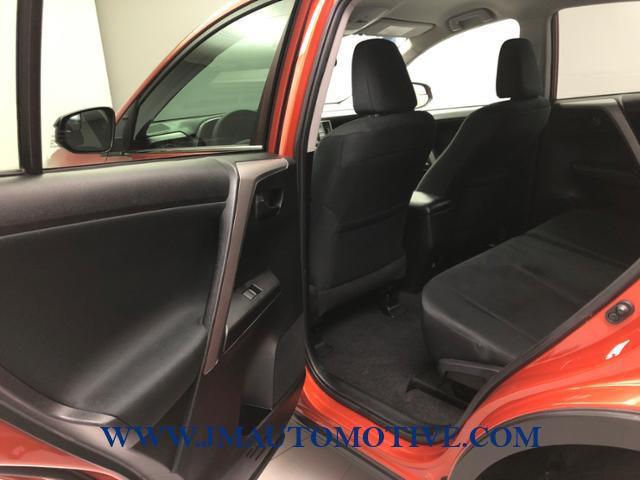 2016 Toyota Rav4 AWD 4dr LE, available for sale in Naugatuck, Connecticut | J&M Automotive Sls&Svc LLC. Naugatuck, Connecticut 2016 Toyota Rav4 AWD 4dr LE, available for sale in Naugatuck, Connecticut | J&M Automotive Sls&Svc LLC. Naugatuck, Connecticut