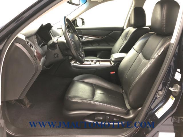 2015 Infiniti Q70 4dr Sdn V6 AWD, available for sale in Naugatuck, Connecticut | J&M Automotive Sls&Svc LLC. Naugatuck, Connecticut 2015 Infiniti Q70 4dr Sdn V6 AWD, available for sale in Naugatuck, Connecticut | J&M Automotive Sls&Svc LLC. Naugatuck, Connecticut
