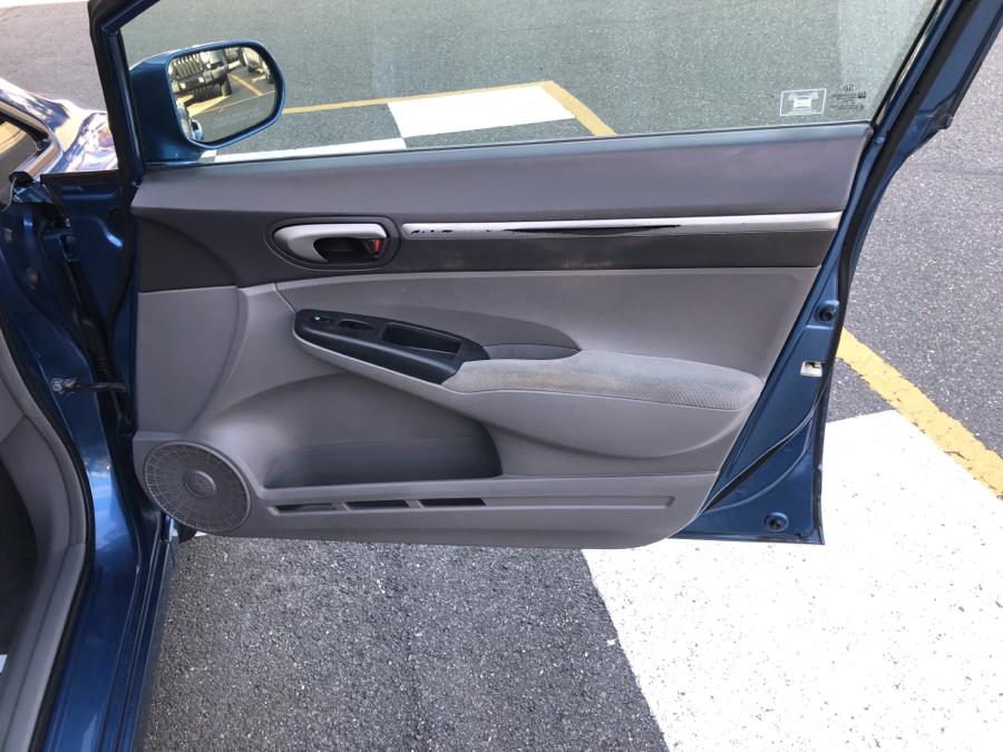 2009 Honda Civic Sdn 4dr Auto EX, available for sale in Waterbury, Connecticut | National Auto Brokers, Inc.. Waterbury, Connecticut 2009 Honda Civic Sdn 4dr Auto EX, available for sale in Waterbury, Connecticut | National Auto Brokers, Inc.. Waterbury, Connecticut