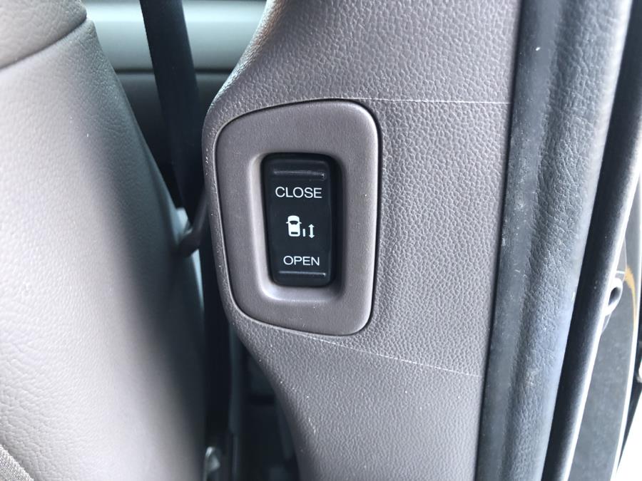 2017 Honda Odyssey EX-L Auto, available for sale in Waterbury, Connecticut | National Auto Brokers, Inc.. Waterbury, Connecticut 2017 Honda Odyssey EX-L Auto, available for sale in Waterbury, Connecticut | National Auto Brokers, Inc.. Waterbury, Connecticut