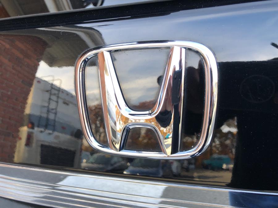 2017 Honda Odyssey EX-L Auto, available for sale in Waterbury, Connecticut | National Auto Brokers, Inc.. Waterbury, Connecticut 2017 Honda Odyssey EX-L Auto, available for sale in Waterbury, Connecticut | National Auto Brokers, Inc.. Waterbury, Connecticut