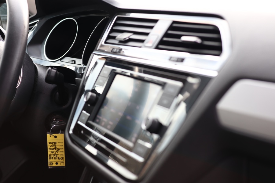 2019 Volkswagen Tiguan 2.0T S 4MOTION, available for sale in Jamaica, New York | Hillside Auto Mall Inc.. Jamaica, New York 2019 Volkswagen Tiguan 2.0T S 4MOTION, available for sale in Jamaica, New York | Hillside Auto Mall Inc.. Jamaica, New York