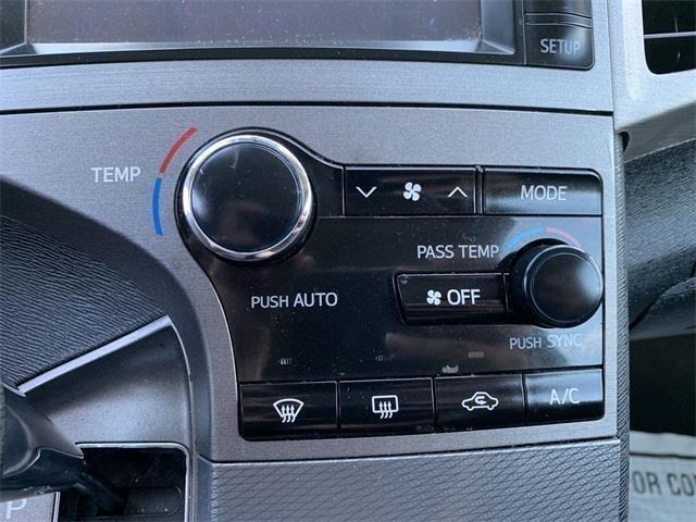 2013 Toyota Venza LE, available for sale in Stratford, Connecticut | Wiz Leasing Inc. Stratford, Connecticut 2013 Toyota Venza LE, available for sale in Stratford, Connecticut | Wiz Leasing Inc. Stratford, Connecticut
