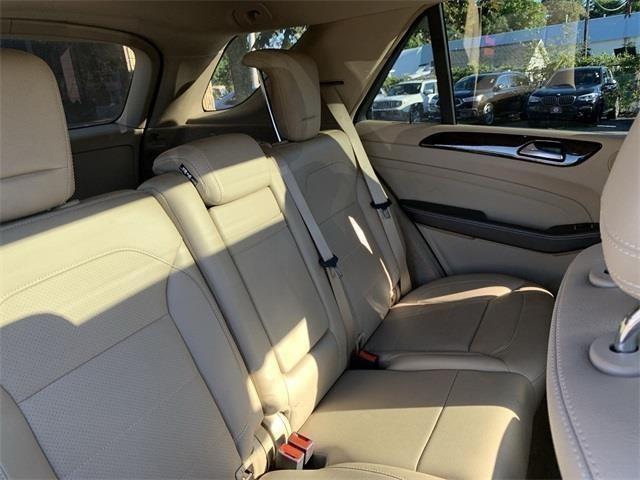 2014 Mercedes-benz M-class ML 350, available for sale in Stratford, Connecticut | Wiz Leasing Inc. Stratford, Connecticut 2014 Mercedes-benz M-class ML 350, available for sale in Stratford, Connecticut | Wiz Leasing Inc. Stratford, Connecticut