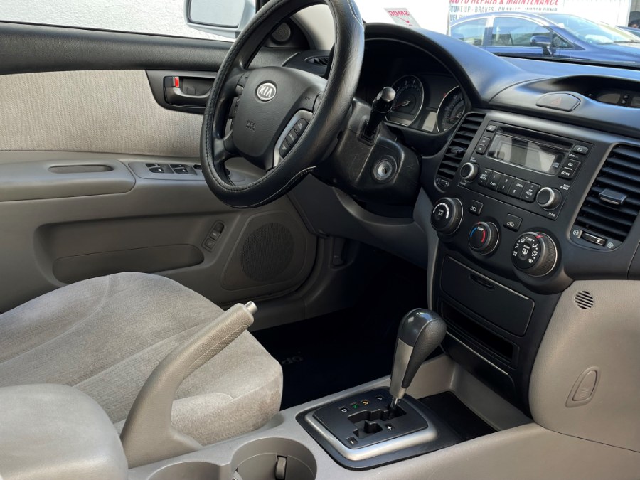 2007 Kia Optima 4dr Sdn I4 Auto LX, available for sale in Corona, California | Green Light Auto. Corona, California 2007 Kia Optima 4dr Sdn I4 Auto LX, available for sale in Corona, California | Green Light Auto. Corona, California