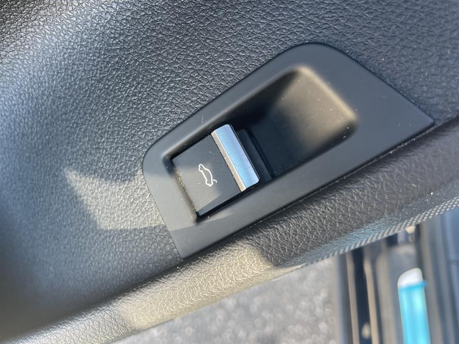2017 Audi Q7 3.0 TFSI Premium Plus, available for sale in Hartford, Connecticut | Lex Autos LLC. Hartford, Connecticut 2017 Audi Q7 3.0 TFSI Premium Plus, available for sale in Hartford, Connecticut | Lex Autos LLC. Hartford, Connecticut