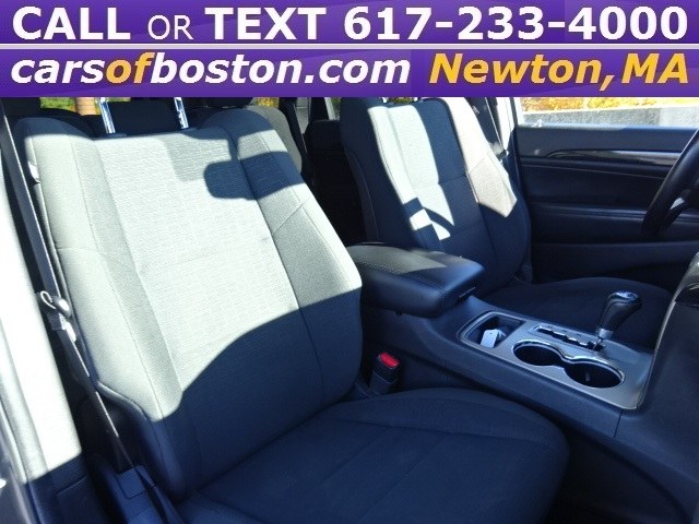 Used Jeep Grand Cherokee 4WD 4dr Laredo 2012 | Motorcars of Boston. Newton, Massachusetts Used Jeep Grand Cherokee 4WD 4dr Laredo 2012 | Motorcars of Boston. Newton, Massachusetts