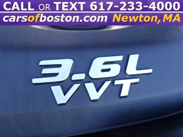 Used Jeep Grand Cherokee 4WD 4dr Laredo 2012 | Motorcars of Boston. Newton, Massachusetts Used Jeep Grand Cherokee 4WD 4dr Laredo 2012 | Motorcars of Boston. Newton, Massachusetts