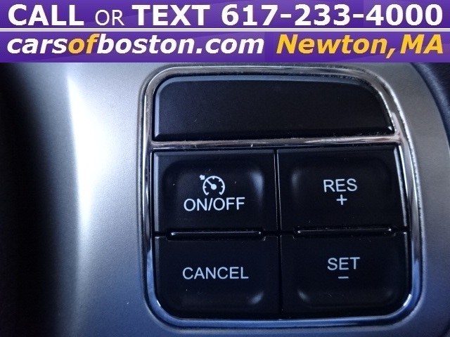 Used Jeep Grand Cherokee 4WD 4dr Laredo 2012 | Motorcars of Boston. Newton, Massachusetts Used Jeep Grand Cherokee 4WD 4dr Laredo 2012 | Motorcars of Boston. Newton, Massachusetts