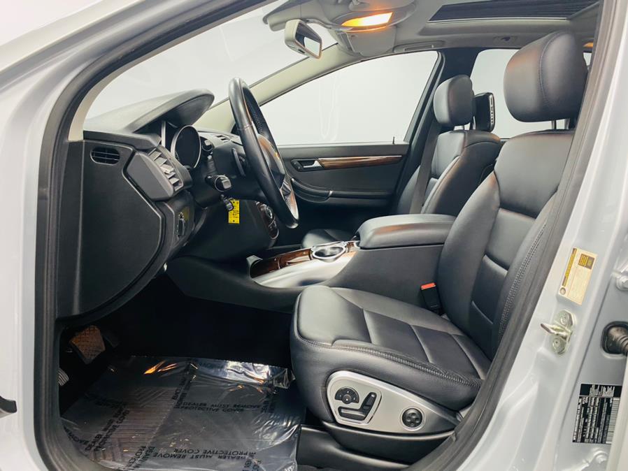 Used Mercedes-Benz R-Class 4MATIC 4dr 3.5L 2011 | East Coast Auto Group. Linden, New Jersey Used Mercedes-Benz R-Class 4MATIC 4dr 3.5L 2011 | East Coast Auto Group. Linden, New Jersey