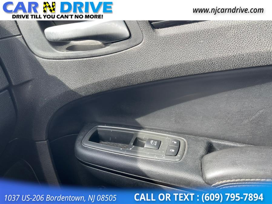2012 Chrysler 300 S V6 RWD, available for sale in Bordentown, New Jersey | Car N Drive. Bordentown, New Jersey 2012 Chrysler 300 S V6 RWD, available for sale in Bordentown, New Jersey | Car N Drive. Bordentown, New Jersey