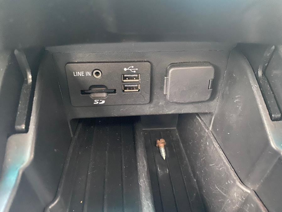 2015 Ford Explorer 4WD 4dr XLT, available for sale in Linden, New Jersey | Champion Auto Sales. Linden, New Jersey 2015 Ford Explorer 4WD 4dr XLT, available for sale in Linden, New Jersey | Champion Auto Sales. Linden, New Jersey