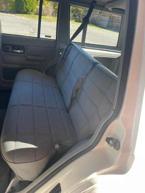 Used Jeep Cherokee 4dr Sport 4WD 1996 | Supreme Automotive. New Britain, Connecticut Used Jeep Cherokee 4dr Sport 4WD 1996 | Supreme Automotive. New Britain, Connecticut