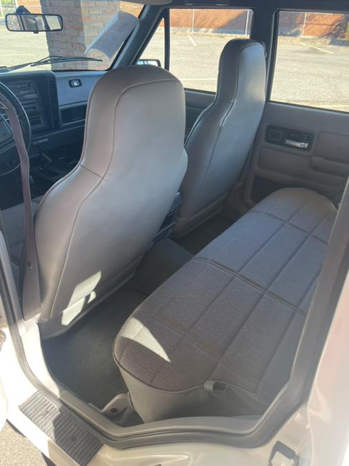 Used Jeep Cherokee 4dr Sport 4WD 1996 | Supreme Automotive. New Britain, Connecticut Used Jeep Cherokee 4dr Sport 4WD 1996 | Supreme Automotive. New Britain, Connecticut