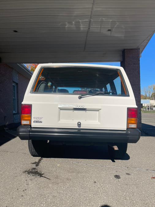 Used Jeep Cherokee 4dr Sport 4WD 1996 | Supreme Automotive. New Britain, Connecticut Used Jeep Cherokee 4dr Sport 4WD 1996 | Supreme Automotive. New Britain, Connecticut