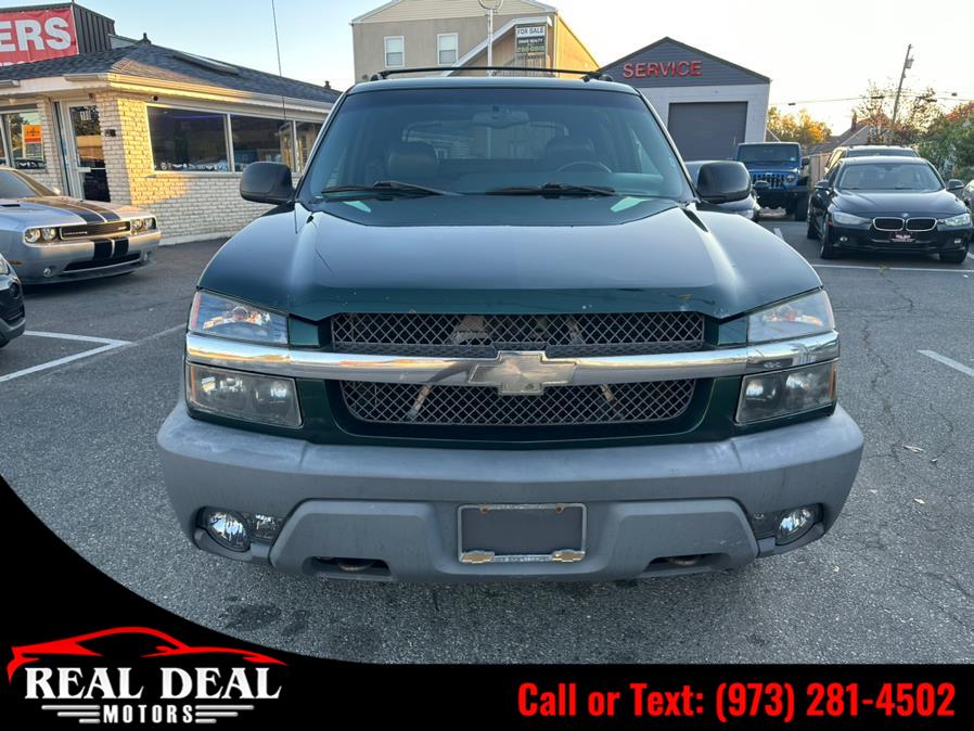 Used Chevrolet Avalanche 1500 5dr Crew Cab 130" WB 4WD 2002 | Real Deal Motors. Lodi, New Jersey Used Chevrolet Avalanche 1500 5dr Crew Cab 130" WB 4WD 2002 | Real Deal Motors. Lodi, New Jersey