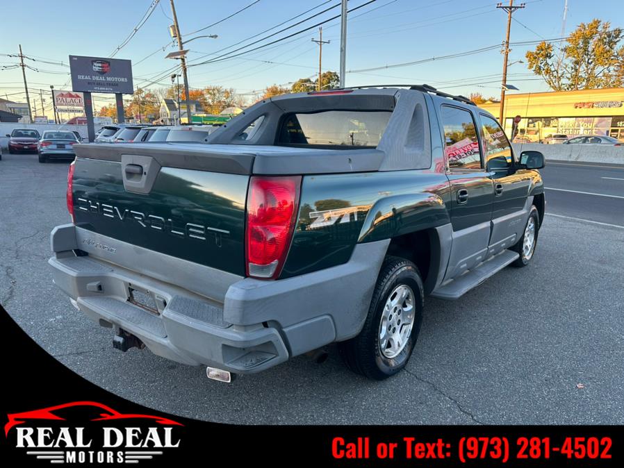 Used Chevrolet Avalanche 1500 5dr Crew Cab 130" WB 4WD 2002 | Real Deal Motors. Lodi, New Jersey Used Chevrolet Avalanche 1500 5dr Crew Cab 130" WB 4WD 2002 | Real Deal Motors. Lodi, New Jersey