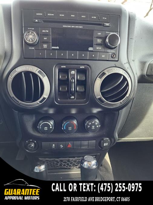 2016 Jeep Wrangler Unlimited Sport S 4x4 4dr SUV, available for sale in Bridgeport, Connecticut | Guarantee Approval Motors. Bridgeport, Connecticut 2016 Jeep Wrangler Unlimited Sport S 4x4 4dr SUV, available for sale in Bridgeport, Connecticut | Guarantee Approval Motors. Bridgeport, Connecticut