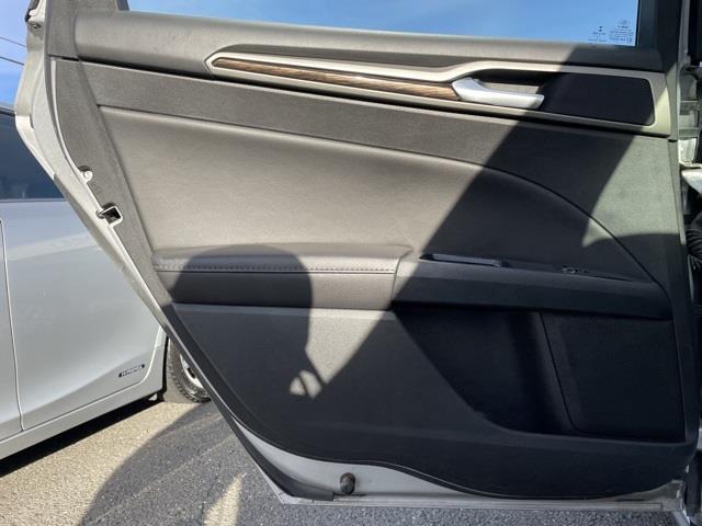 Used Ford Fusion SE 2014 | Blasius Federal Road. Brookfield, Connecticut Used Ford Fusion SE 2014 | Blasius Federal Road. Brookfield, Connecticut