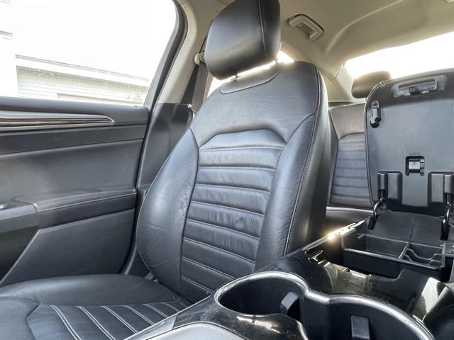 Used Ford Fusion SE 2014 | Blasius Federal Road. Brookfield, Connecticut Used Ford Fusion SE 2014 | Blasius Federal Road. Brookfield, Connecticut