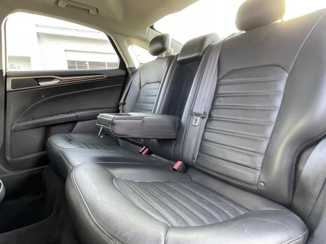 Used Ford Fusion SE 2014 | Blasius Federal Road. Brookfield, Connecticut Used Ford Fusion SE 2014 | Blasius Federal Road. Brookfield, Connecticut
