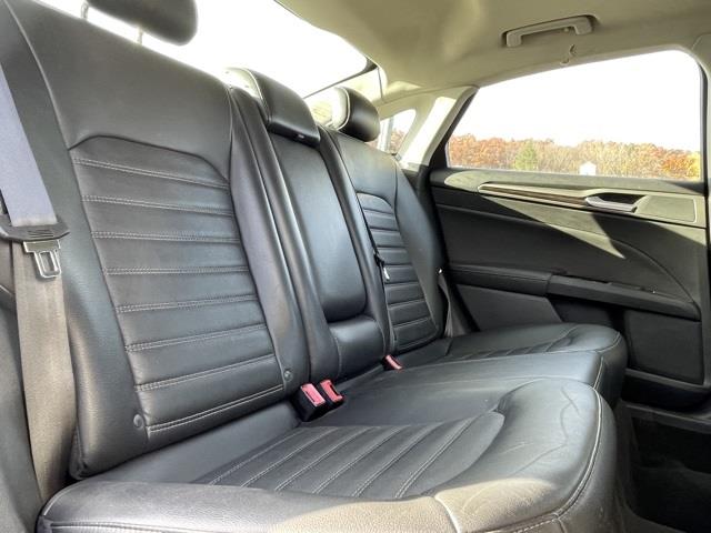 Used Ford Fusion SE 2014 | Blasius Federal Road. Brookfield, Connecticut Used Ford Fusion SE 2014 | Blasius Federal Road. Brookfield, Connecticut