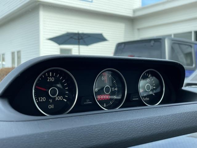 Used Volkswagen Beetle 2.0 TSi 2012 | Blasius Federal Road. Brookfield, Connecticut Used Volkswagen Beetle 2.0 TSi 2012 | Blasius Federal Road. Brookfield, Connecticut
