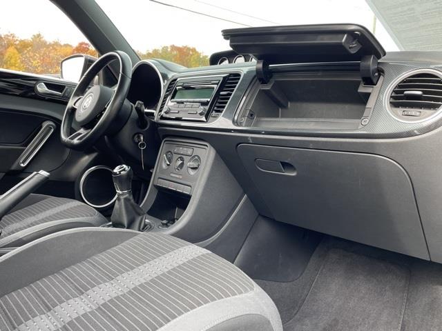 Used Volkswagen Beetle 2.0 TSi 2012 | Blasius Federal Road. Brookfield, Connecticut Used Volkswagen Beetle 2.0 TSi 2012 | Blasius Federal Road. Brookfield, Connecticut