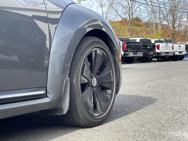 Used Volkswagen Beetle 2.0 TSi 2012 | Blasius Federal Road. Brookfield, Connecticut Used Volkswagen Beetle 2.0 TSi 2012 | Blasius Federal Road. Brookfield, Connecticut