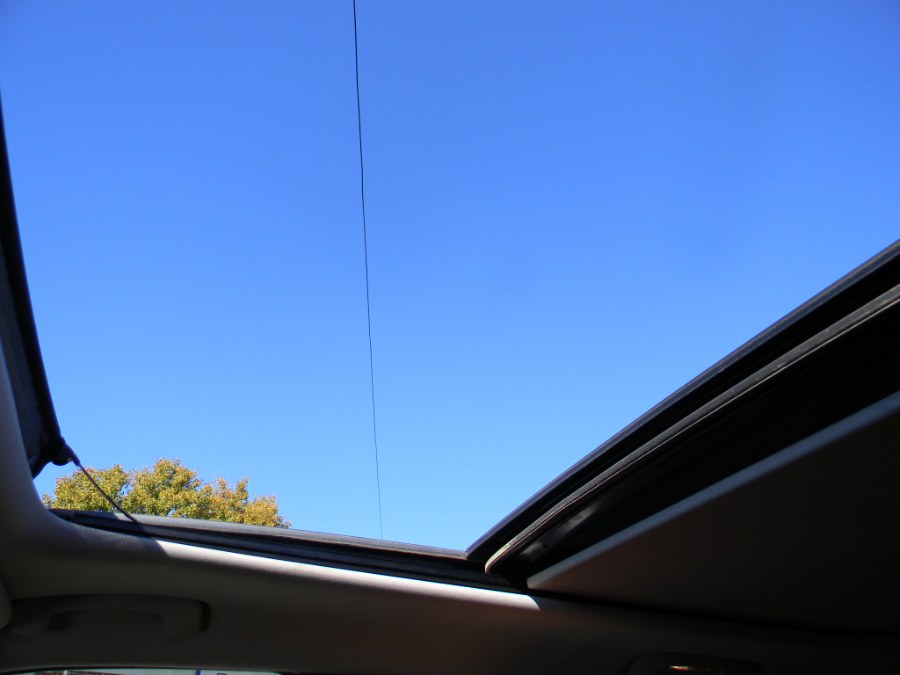 2012 Jeep Grand Cherokee 4WD 4dr Overland Summit, available for sale in Southborough, Massachusetts | M&M Vehicles Inc dba Central Motors. Southborough, Massachusetts 2012 Jeep Grand Cherokee 4WD 4dr Overland Summit, available for sale in Southborough, Massachusetts | M&M Vehicles Inc dba Central Motors. Southborough, Massachusetts