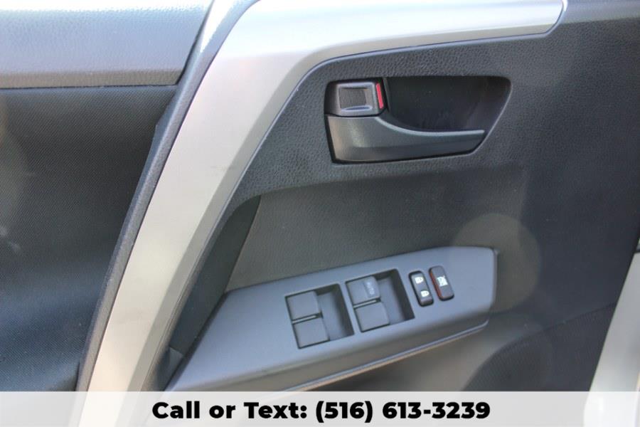 2018 Toyota RAV4 LE AWD, available for sale in Great Neck, New York | Great Neck Car Buyers & Sellers. Great Neck, New York 2018 Toyota RAV4 LE AWD, available for sale in Great Neck, New York | Great Neck Car Buyers & Sellers. Great Neck, New York