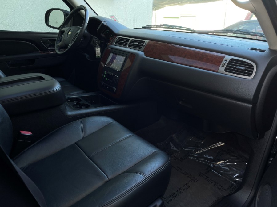 2013 Chevrolet Tahoe 2WD 4dr 1500 LT, available for sale in Corona, California | Green Light Auto. Corona, California 2013 Chevrolet Tahoe 2WD 4dr 1500 LT, available for sale in Corona, California | Green Light Auto. Corona, California