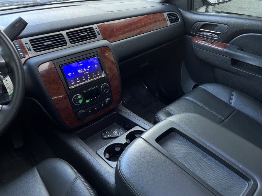 2013 Chevrolet Tahoe 2WD 4dr 1500 LT, available for sale in Corona, California | Green Light Auto. Corona, California 2013 Chevrolet Tahoe 2WD 4dr 1500 LT, available for sale in Corona, California | Green Light Auto. Corona, California
