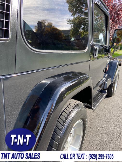 2000 Jeep Wrangler 2dr Sahara, available for sale in Bronx, New York | TNT Auto Sales USA inc. Bronx, New York 2000 Jeep Wrangler 2dr Sahara, available for sale in Bronx, New York | TNT Auto Sales USA inc. Bronx, New York