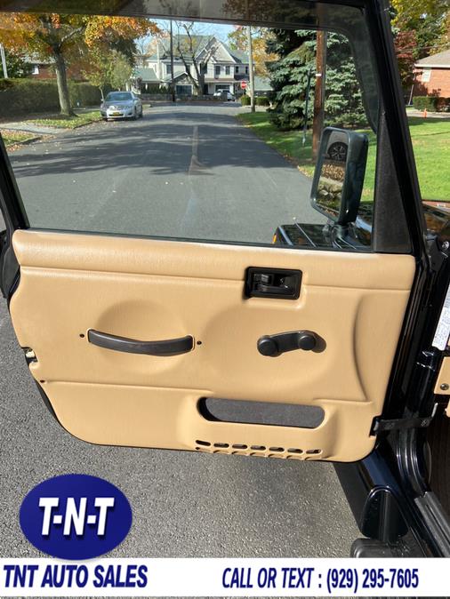 2000 Jeep Wrangler 2dr Sahara, available for sale in Bronx, New York | TNT Auto Sales USA inc. Bronx, New York 2000 Jeep Wrangler 2dr Sahara, available for sale in Bronx, New York | TNT Auto Sales USA inc. Bronx, New York